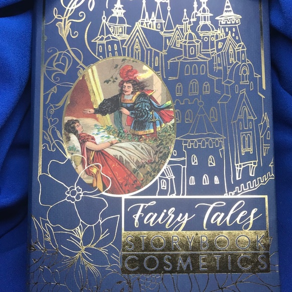 ❤️ NEW! Fairy Tales Story Book Cosmetics - Picture 3 of 7